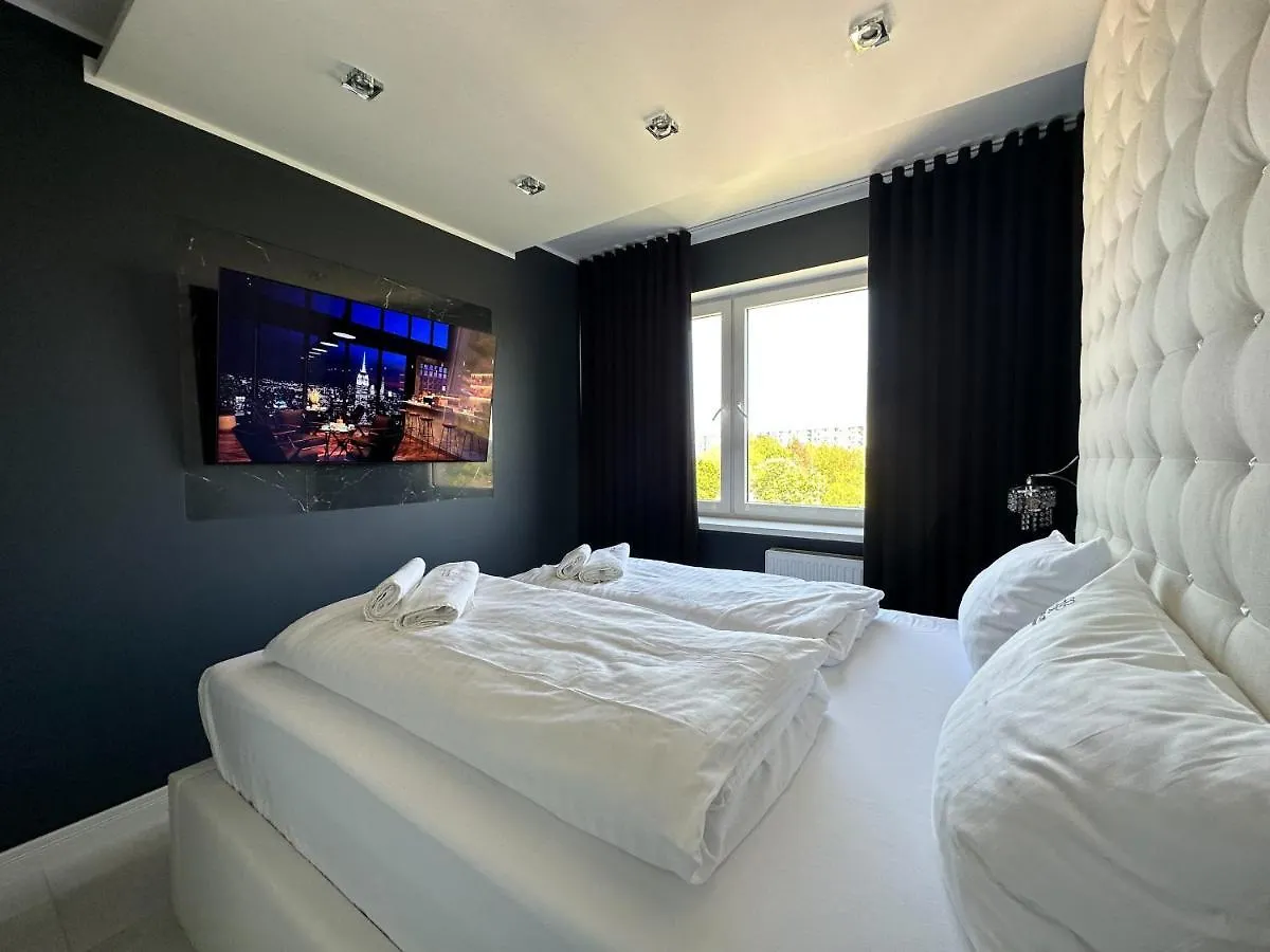 아파트 Luxury Apartament Z Duzym Tarasem - Park City 포즈난