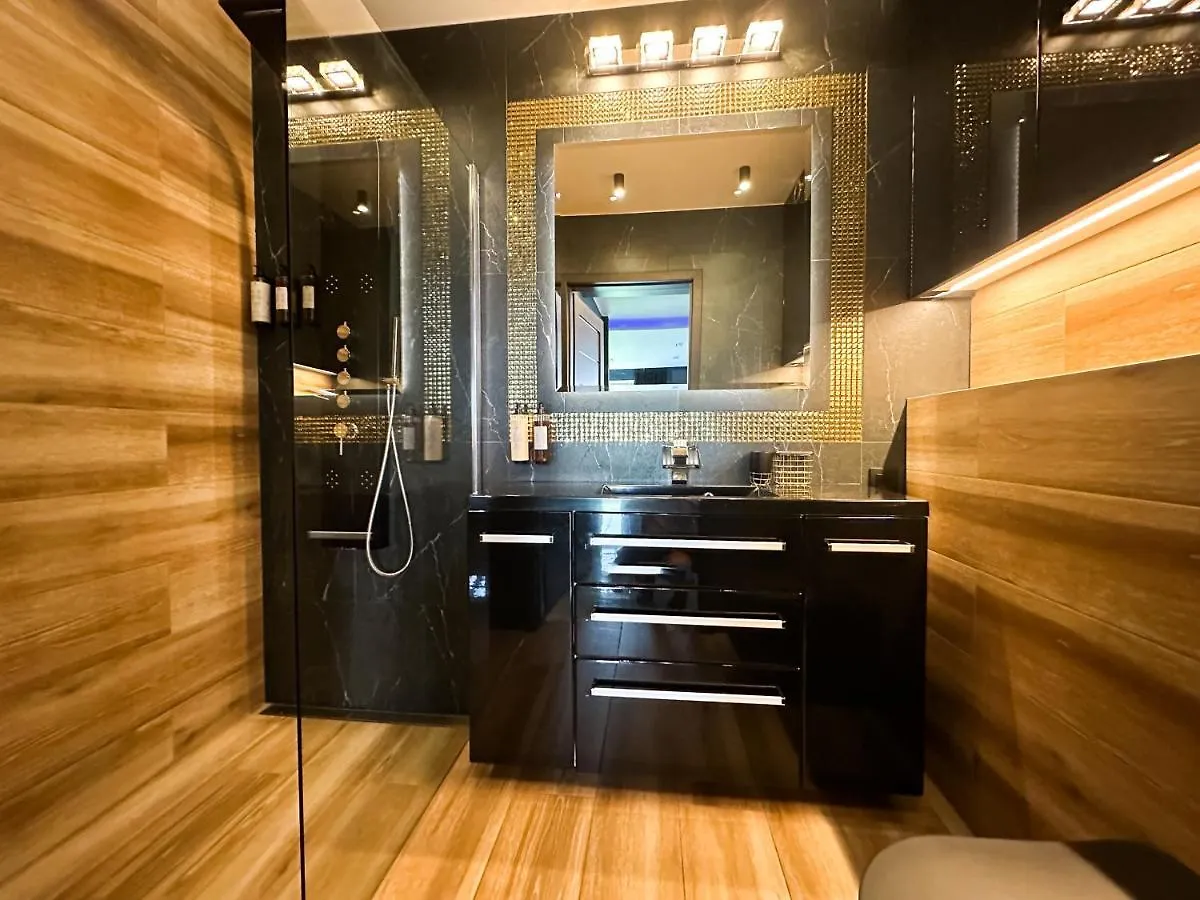 아파트 Luxury Apartament Z Duzym Tarasem - Park City 포즈난